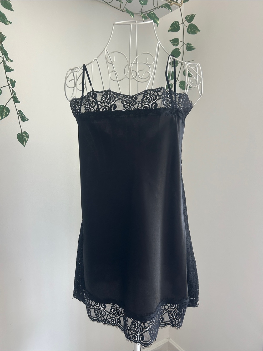 Twik Simons Black Lace Trim Satin Cami Slip Top / Size S